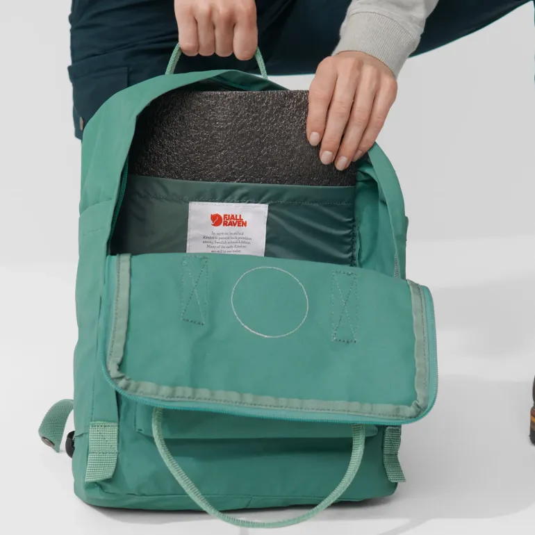 Fjallraven Kanken Backpack - Blackberry