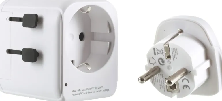 Lifeventure USB World Travel Adaptor