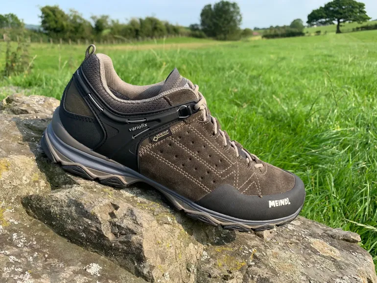Meindl Mens Ontario GTX Shoes - Black-Brown