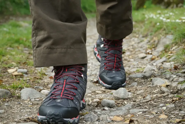 Meindl Mens Respond Mid II GTX Boots - Graphite-Red