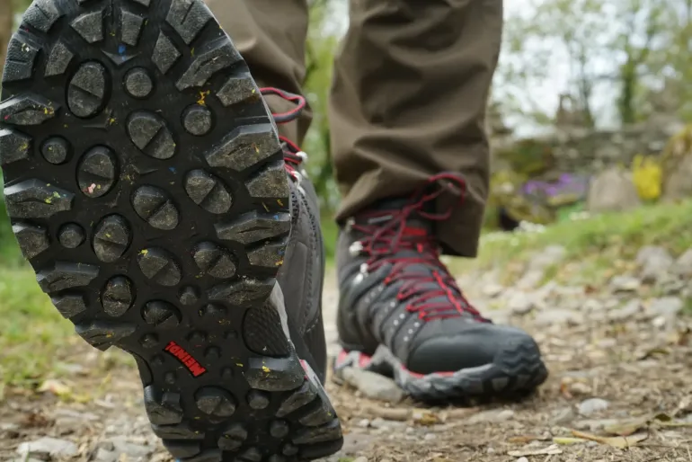 Meindl Mens Respond Mid II GTX Boots - Graphite-Red